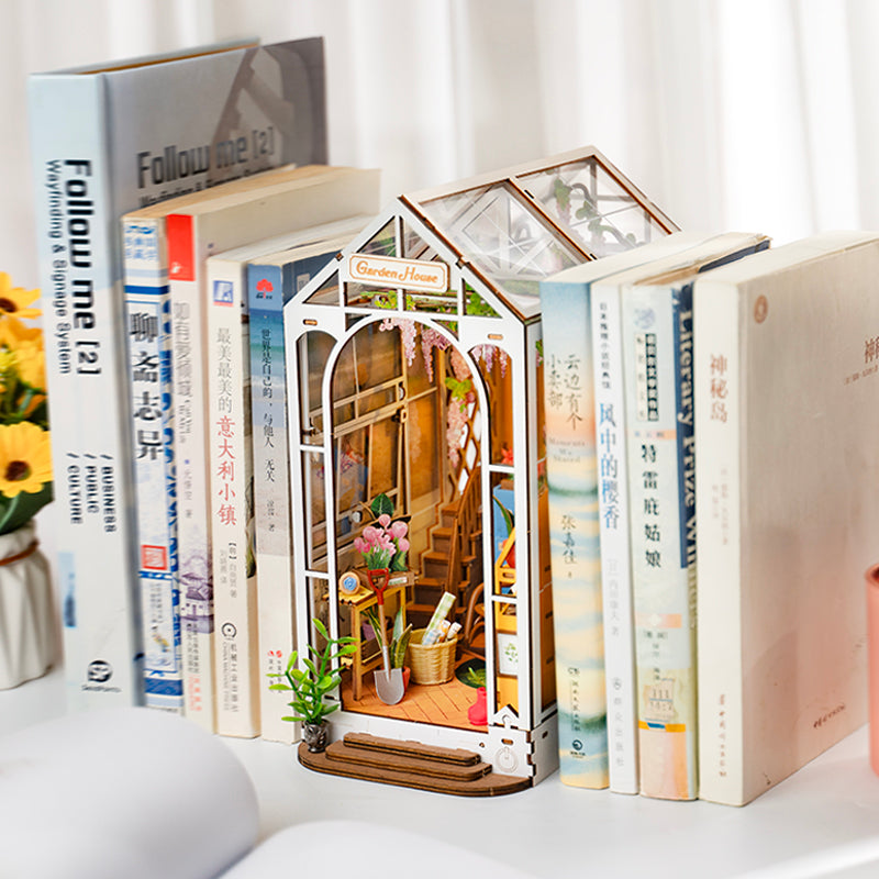 Garden House Book Nook Kit Book Shelf Insert Easy Assemble Toys Gifts For Kids Women Girls Home Decoration