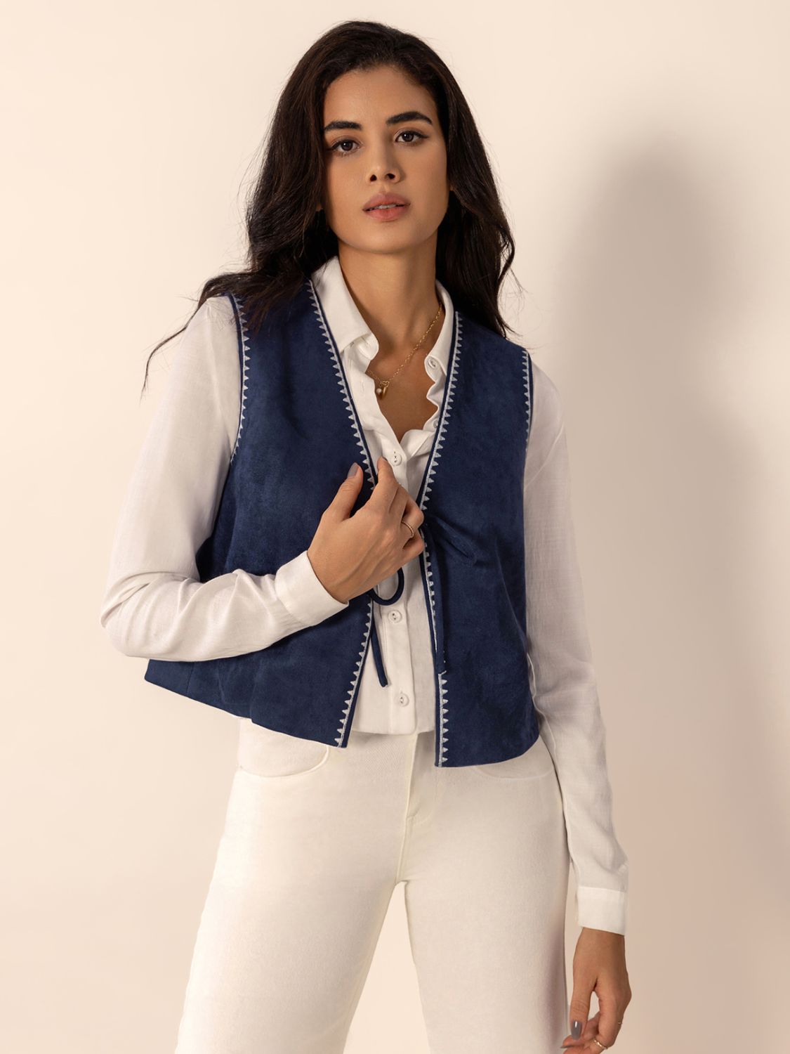 Tied Contrast Trim Vest