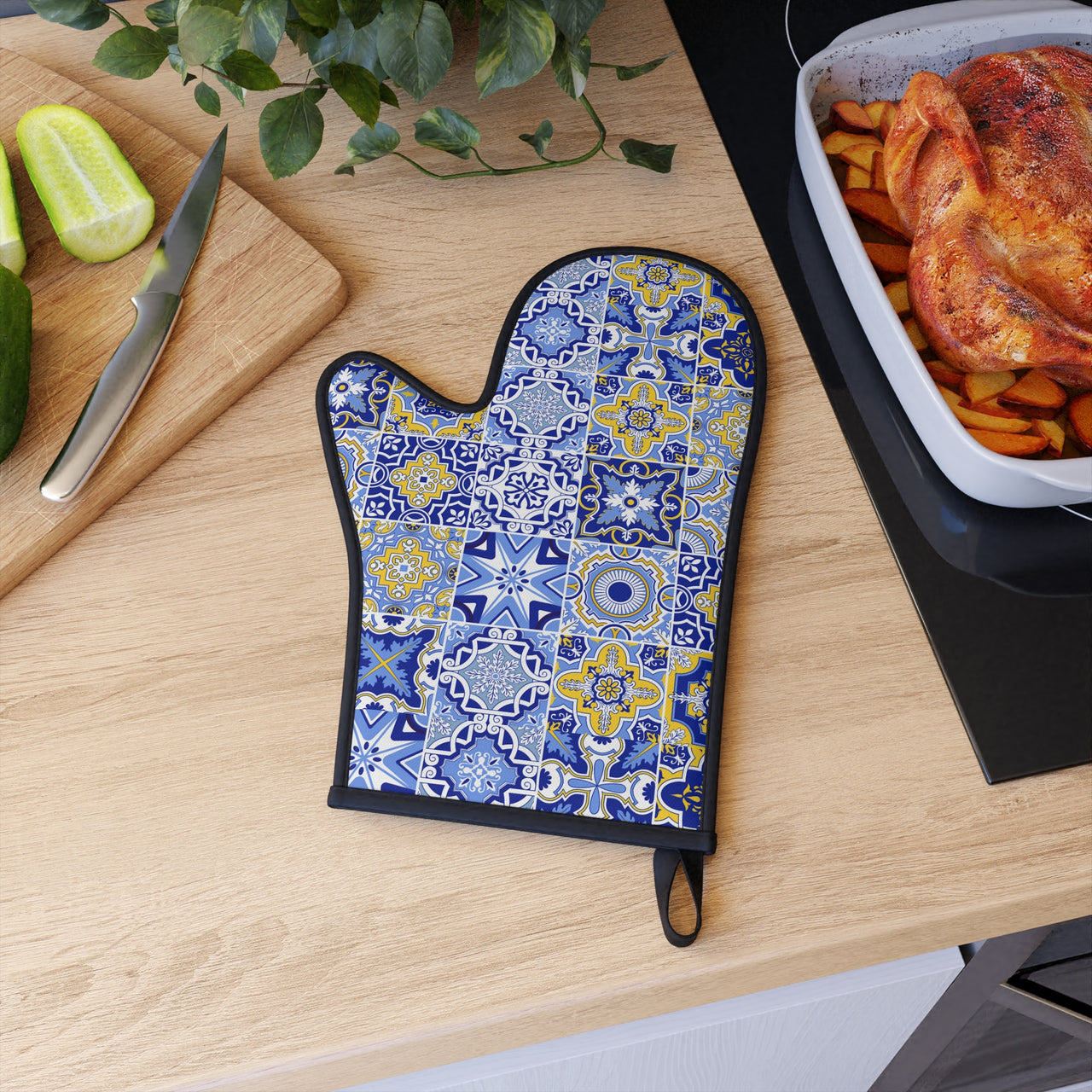 Blue and Yellow Moroccan Tile Oven Glove, Blue Patchwork Print Oven Glove, Moroccan Oven Glove