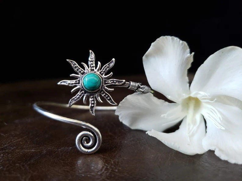Women's Vintage Boho Sun Emerald Onyx Bracelet