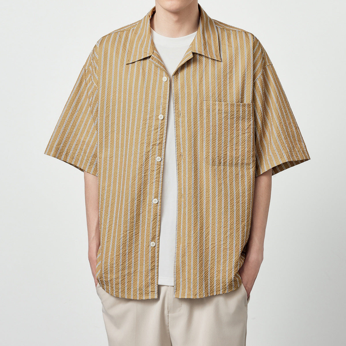 Seersucker Striped Printed Short Sleeve Shirt With Eight-character Collar