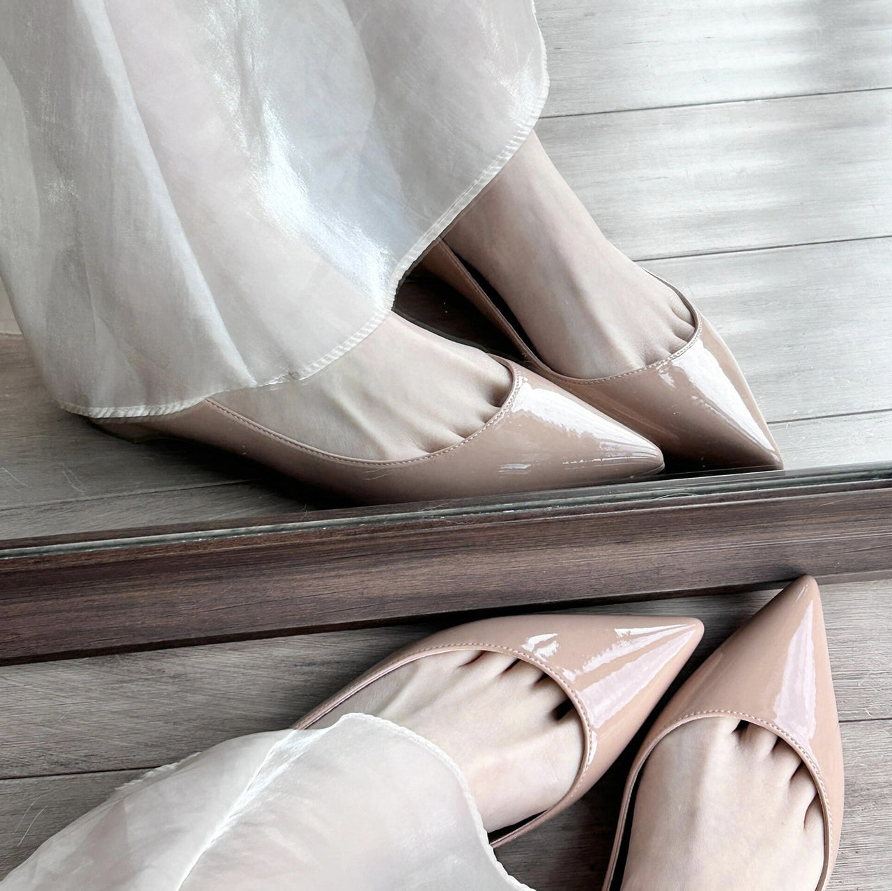 Red Bottom Nude Pointed Flat Shoes