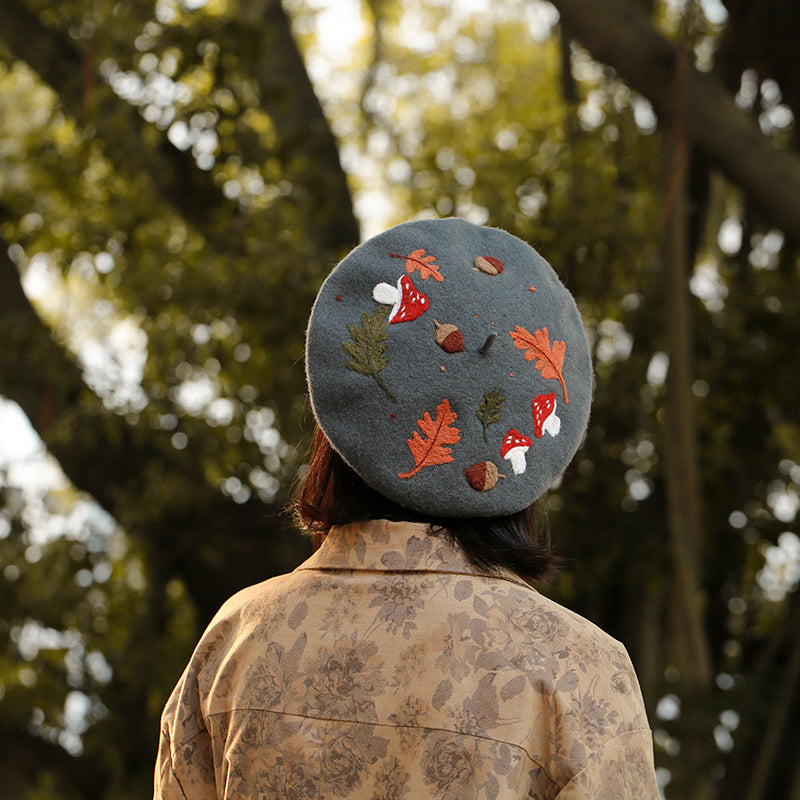 Autumn And Winter Hundred Take Rustic Literary Beret